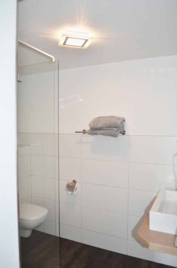 Landhotel Schwarzer Adler Tiefenbronn Buitenkant foto